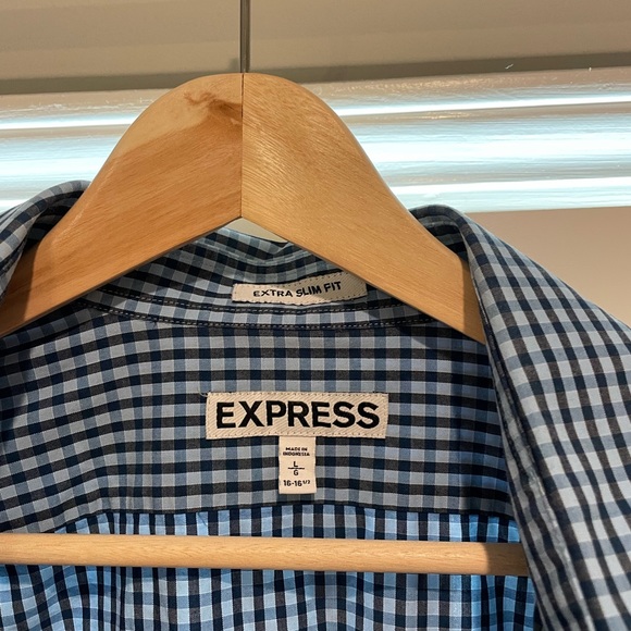 Large Button Up - Picture 2 of 2